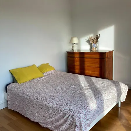 Appartement Grand Lumineux Avec Vue Sur L'ardeche